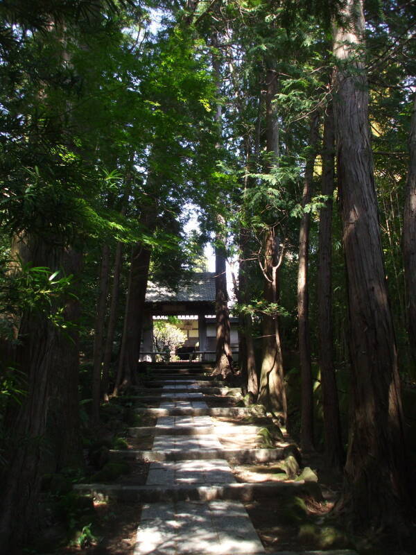 Elaborate gate at Zen Buddhist temple Kenchō-ji at Yamanouchi near Kamakura.