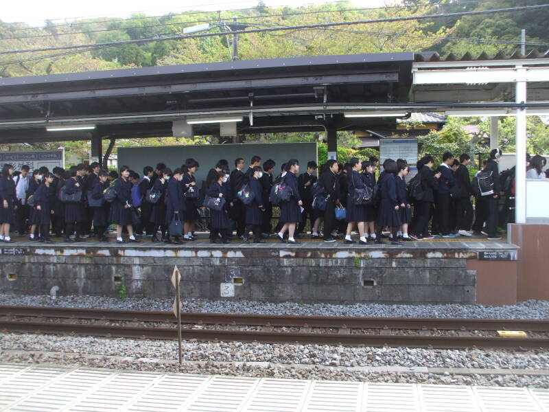 Train platform at Kita-Kamakura