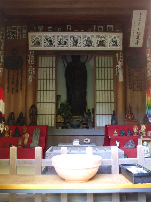 Interior of small temple at Kinpeizan temple in Kamakura.