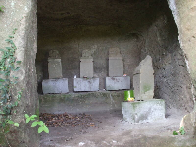 Yagura or samurai tombs along path around Kamakura.