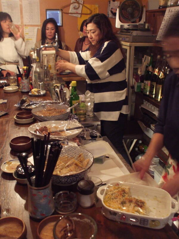 Tensuke tachinomiya or stand-up bar at Kamakura.