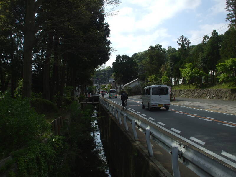 Road beside train station at Kita-Kamakura