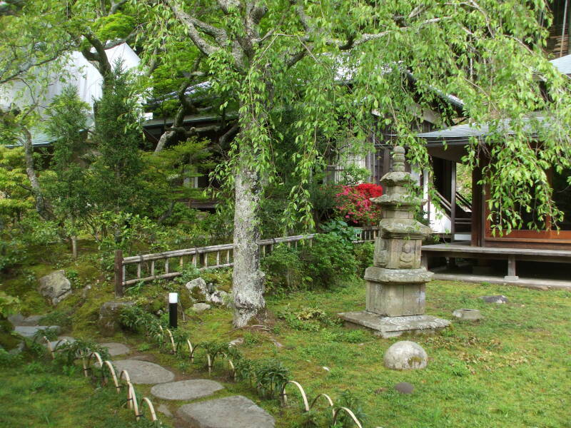 Tōkei-ji Buddhist temple, former nunnery, in Yamanouchi near Kamakura.