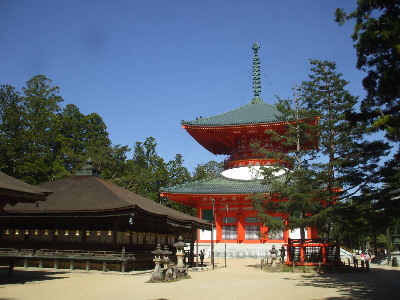 Temples and pagodas at Danjogaran at Kōya-san.