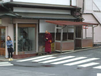 A Buddhist monk using a smart phone in Kōya-san.