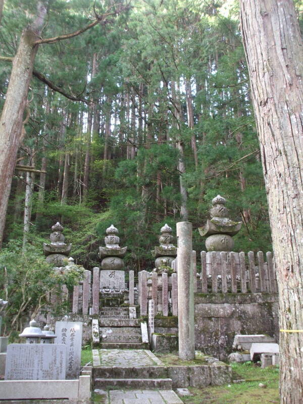 Western entrance to Okunoin cemetery in Kōya-san.