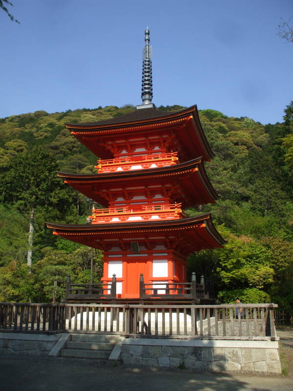 Koyasu pagoda near Kiyomizu-dera.