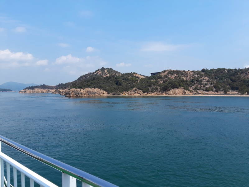 Ferry from Miyanoura on Naoshima to Uno.