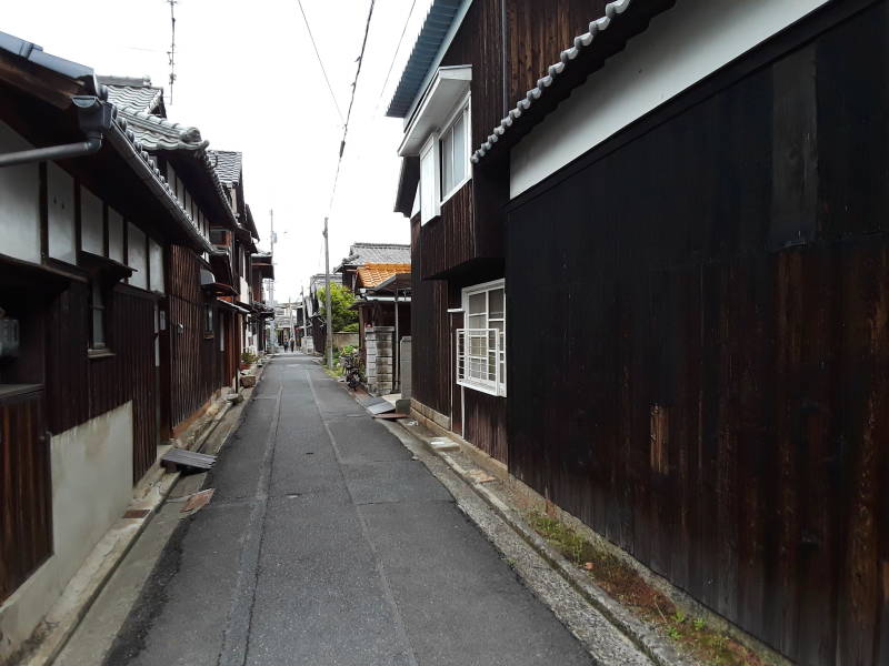 Small lanes through Honmura on Naoshima.