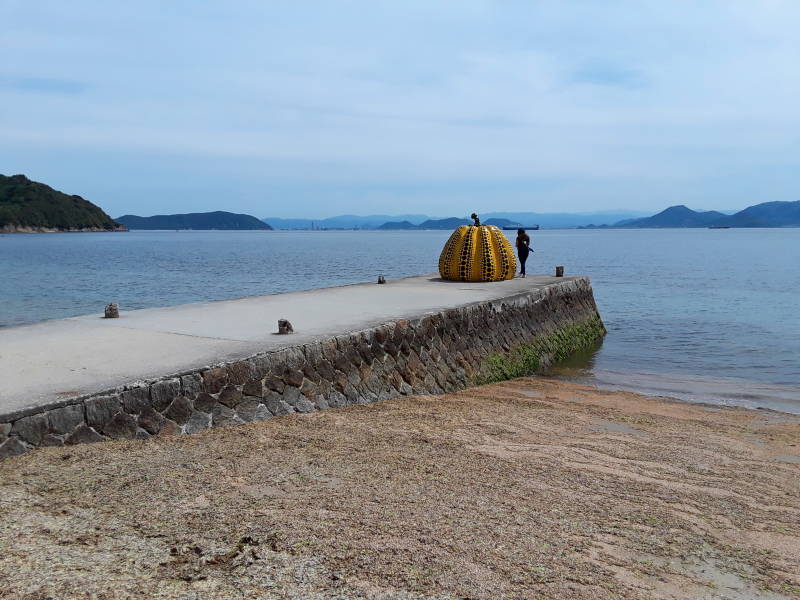 Yayoi Kusuma 'Yellow Pumpkin' near the Benesse hotel on Naoshima.