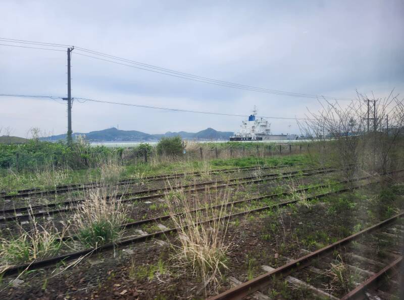 Port at Muroran, at east edge of Uchiura Bay opening into the Pacific.