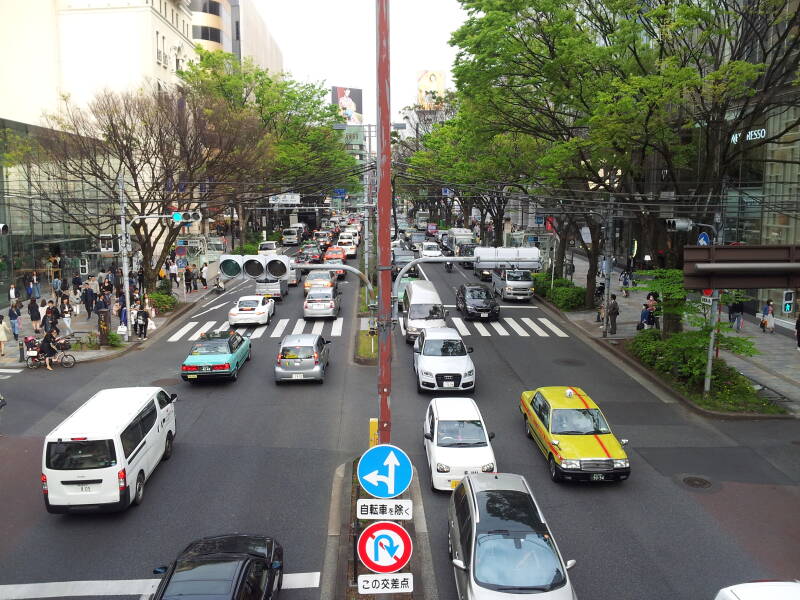 Crossing over Omotesandō in Harajuku.