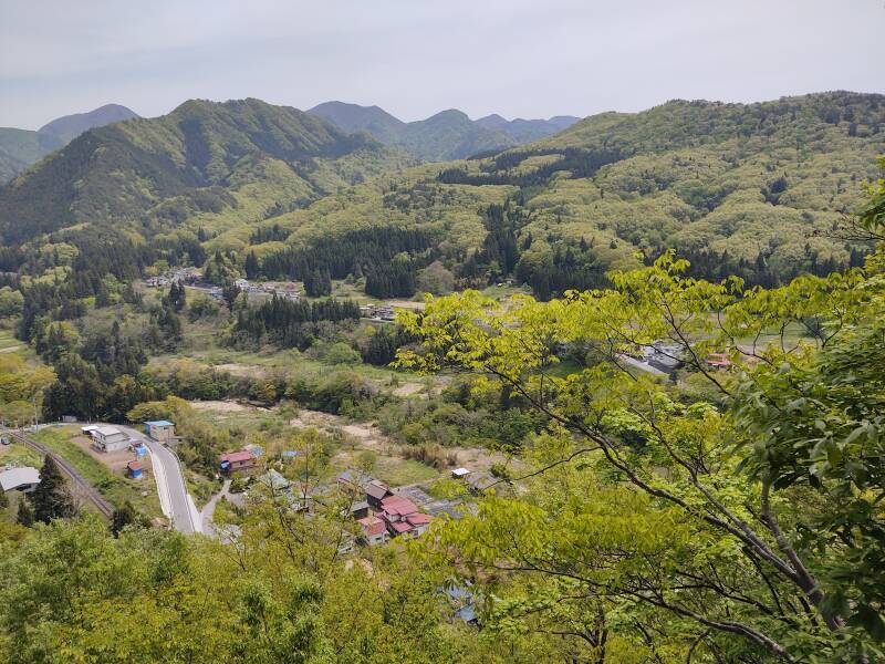 View to the east from Shiro-iwa Nana-iwa.