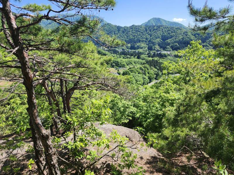 View to the east from Shiro-iwa Nana-iwa.