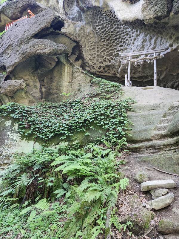 Furumine Shrine at Tarumizu.