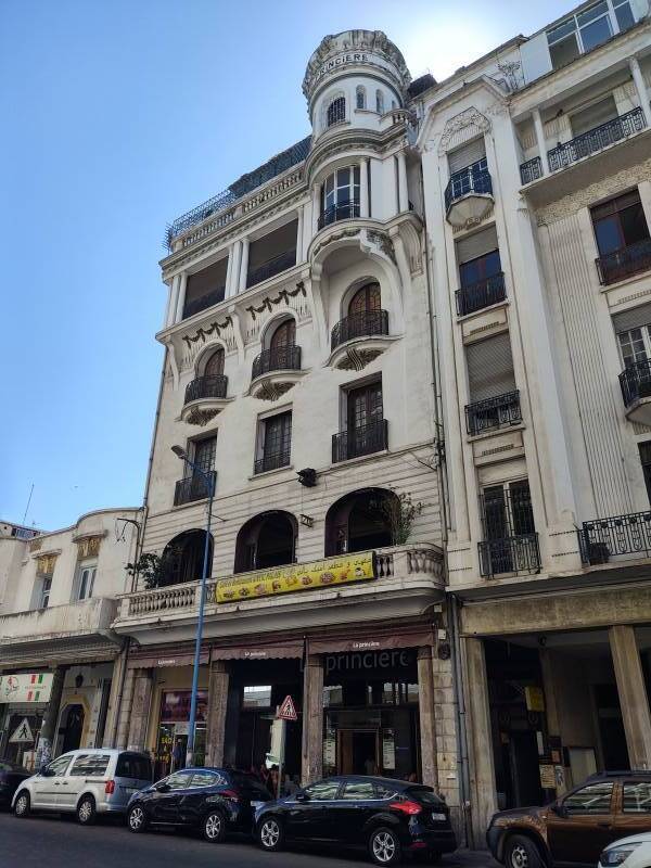 La Princière Salon de Thé along Rue Indriss Lahrizi in Casablanca.