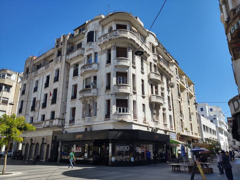 Buildings near Rue Indriss Lahrizi in Casablanca.
