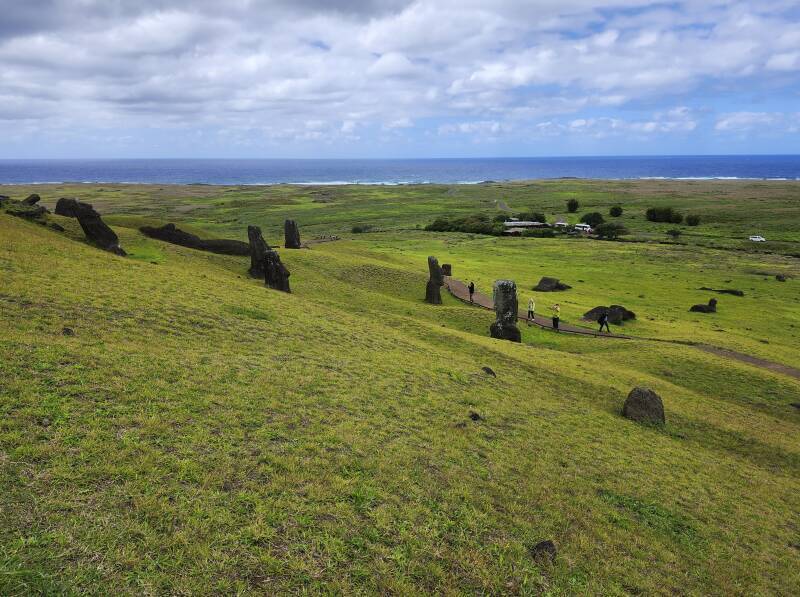 Rano Raraku.