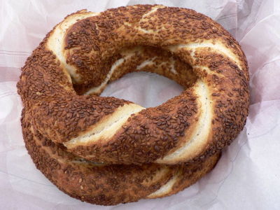 Public-domain picture of simit, from https://en.wikipedia.org/wiki/Image:Simit-2x.JPG