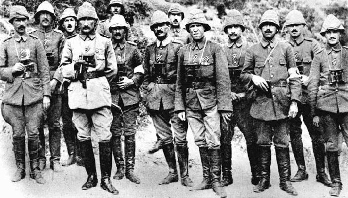 Mustafa Kemal (Ataturk) with other Ottoman officers at Gallipoli, from https://commons.wikimedia.org/wiki/File:G.C._18_March_1915_Gallipoli_Campaign_Article.jpg