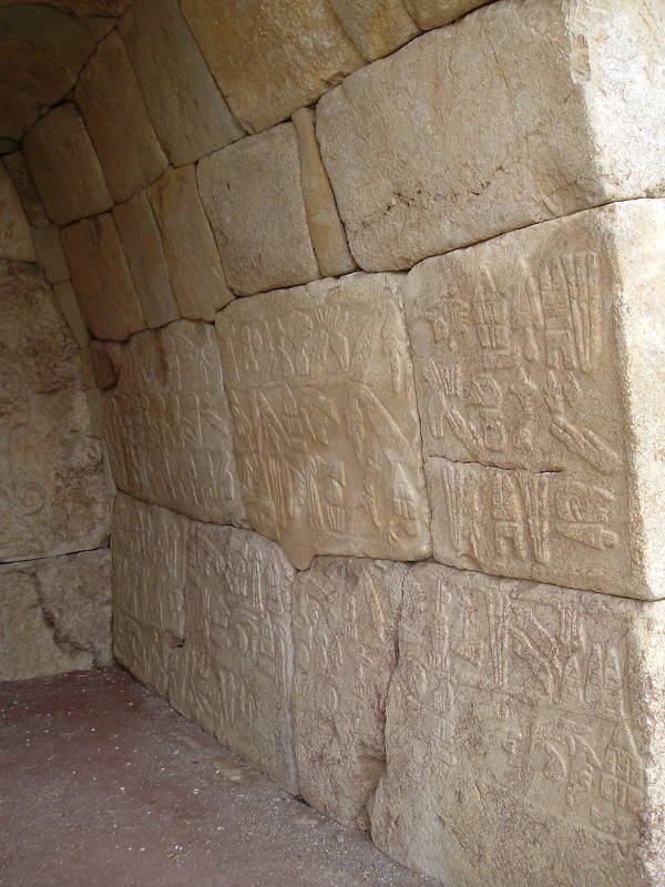 Luwian hieroglyphs at Chamber 2.