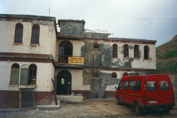The rough hotel near the summit of Nemrut Dağı.