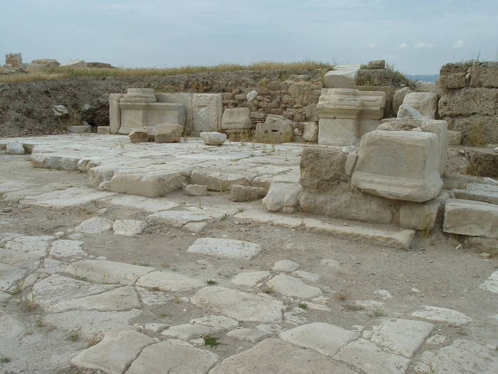 Commercial building or small temple in Laodicea.