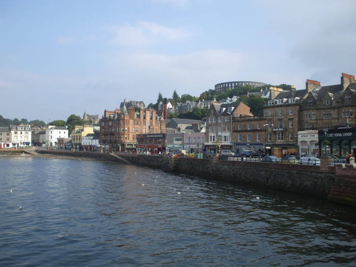 Central Oban and its harbor.