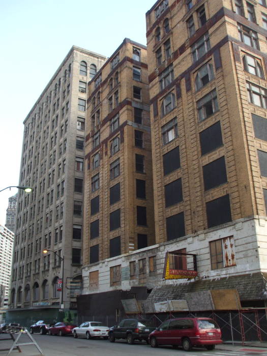 Vacant building southwest corner of Park and Elizabeth.