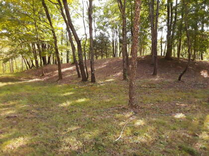 Waapaahšiki Siipiiwi Mounds Historical Park in Sullivan County, Indiana.