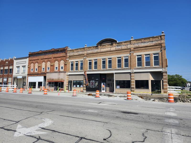 Central Mattoon, Illinois, along Broadway Avenue.