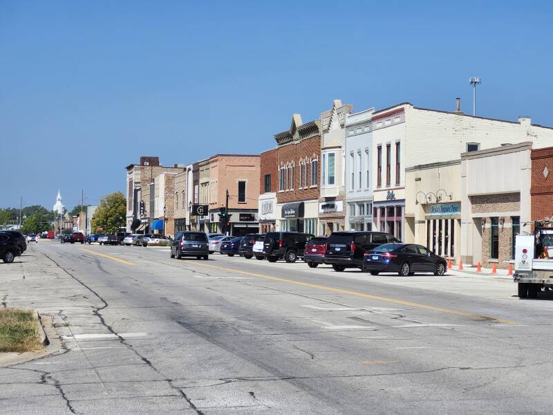 View west on Broadway Avenue.