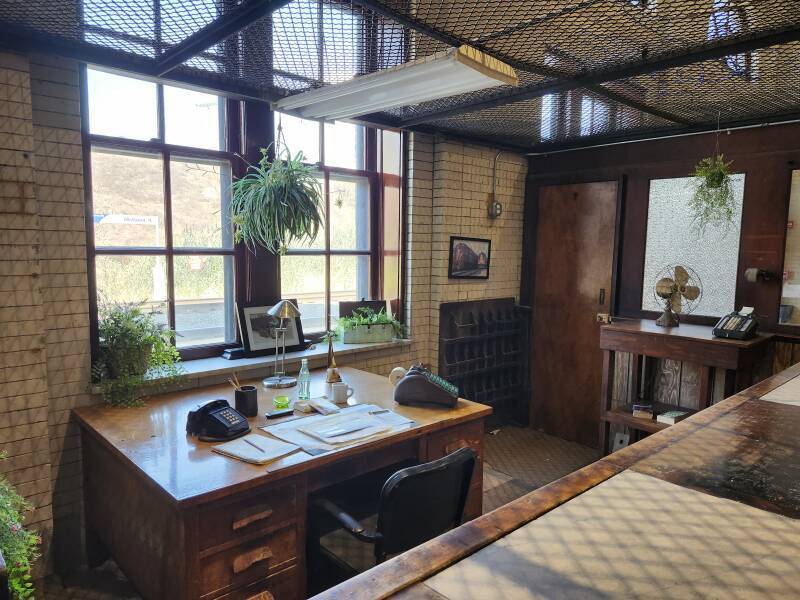 Office with a mix of technologies in the waiting area in Amtrak Station.