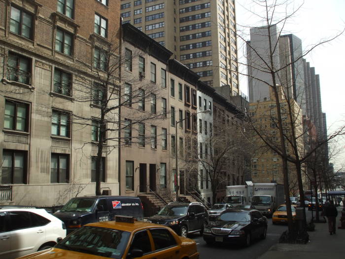 Brownstone at 141 East 37th Street, New York, home of the American Black Chamber.