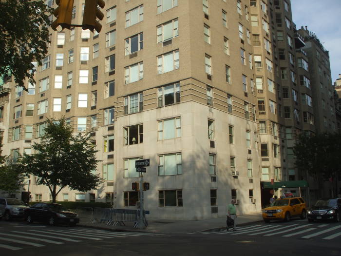 Legendary Hellfire Club at East 66th Street and Fifth Avenue.