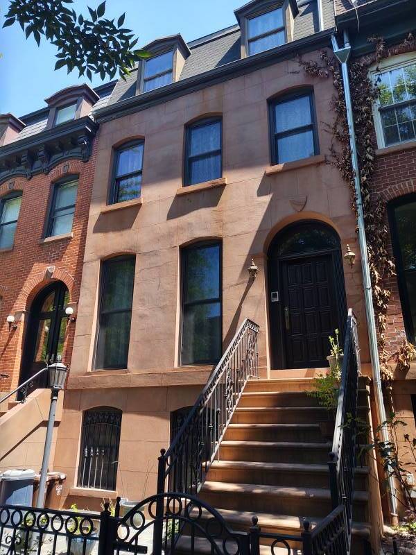 Humphrey Bogart's father's office at 25 Prospect Place in Brooklyn.