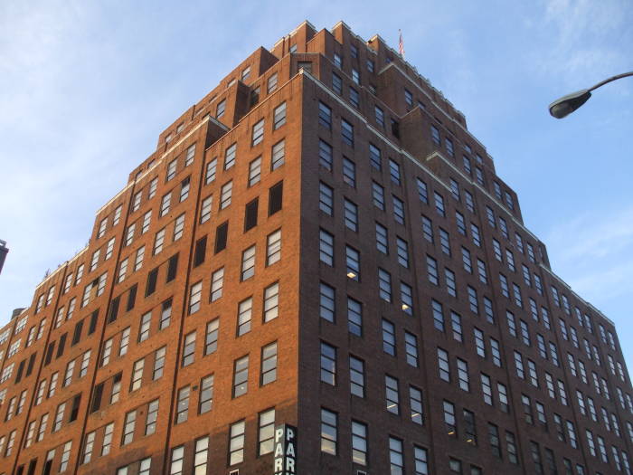 111 Eighth Avenue is now a major carrier hotel.