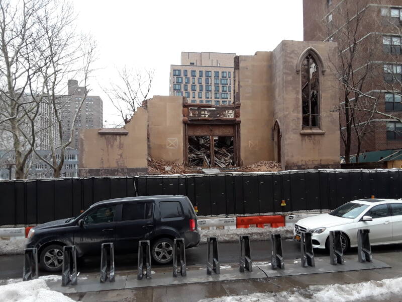 Demolition of Beth Hamedrash Hagadol synagogue at 60-64 Norfolk Street in 2018.