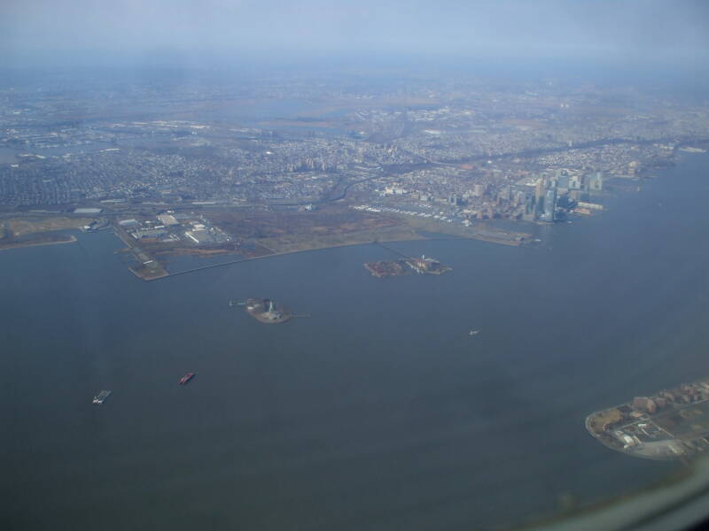 Approach to New York LaGuardia: Newark, the Statue of Liberty, Ellis Island, and Governor's Island.