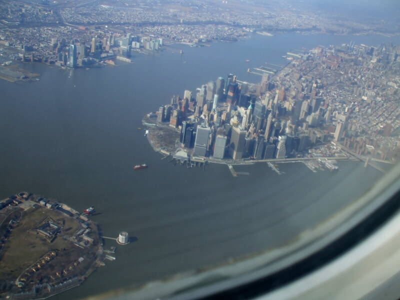 Approach to New York LaGuardia: Governor's Island, Jersey City, and lower Manhattan.