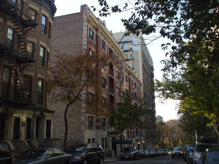 Building at 622 West 114th Street in Manhattan, where Barack Obama lived in 1984.