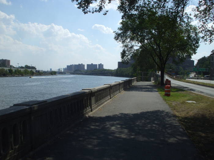 South end of Roberto Clemente State Park and the Harlem River bike path.