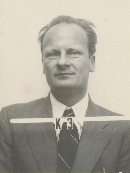 Manhattan Project ID photo of Hans Bethe, from https://commons.wikimedia.org/wiki/File:Bethe-hans_a.jpg