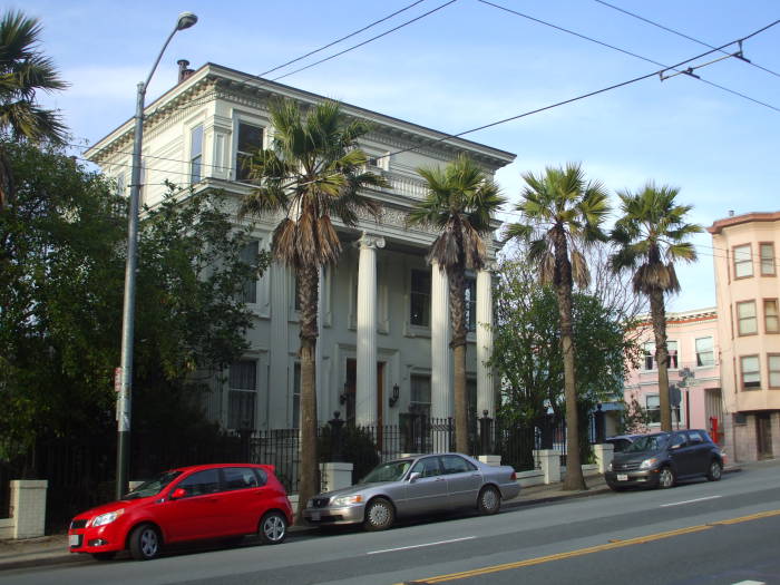House occupied by the Jefferson Airplane group, at #2400 Fulton Street, along the north side of Golden Gate Park.
